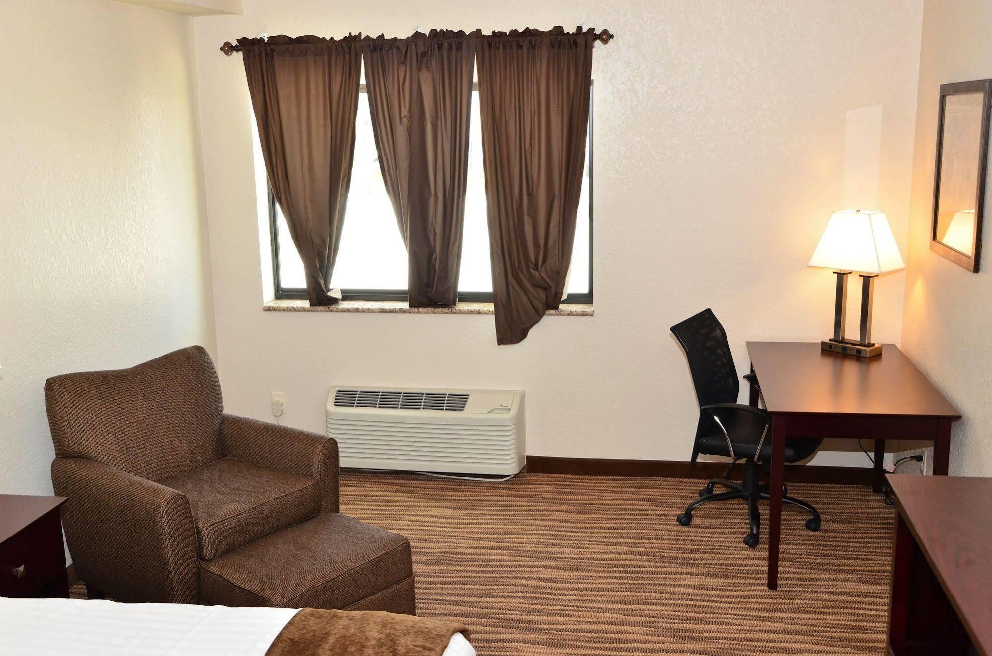 Cobblestone Inn & Suites - Clarion Экстерьер фото