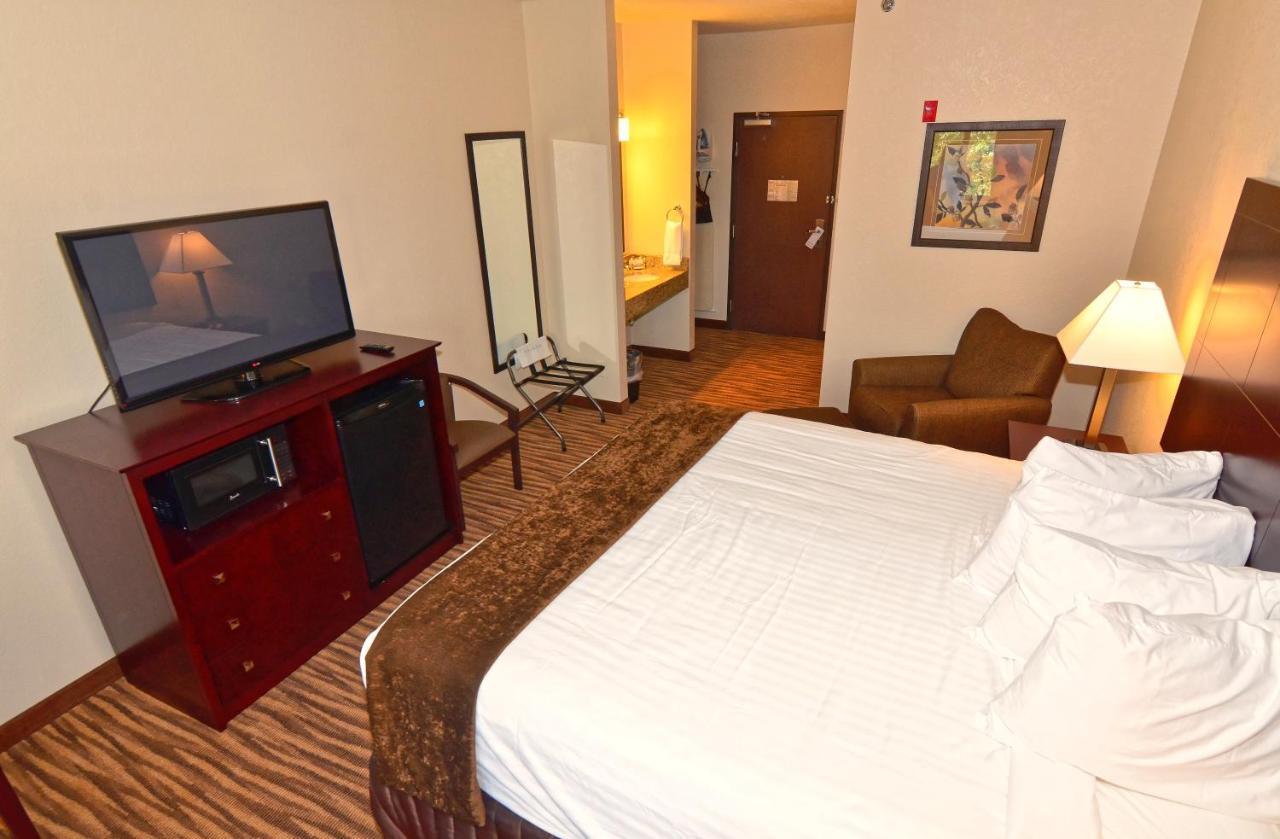 Cobblestone Inn & Suites - Clarion Экстерьер фото