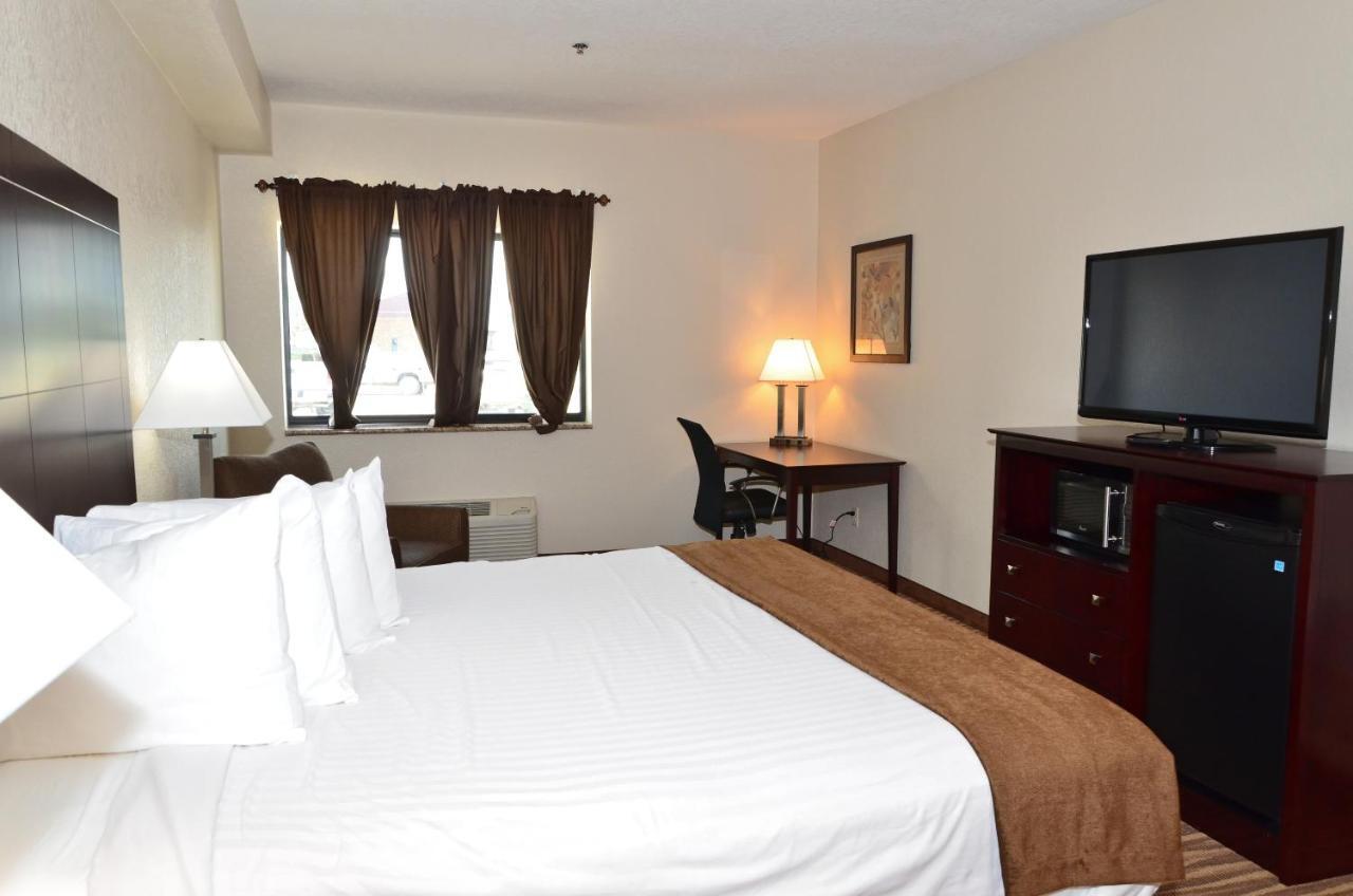 Cobblestone Inn & Suites - Clarion Экстерьер фото