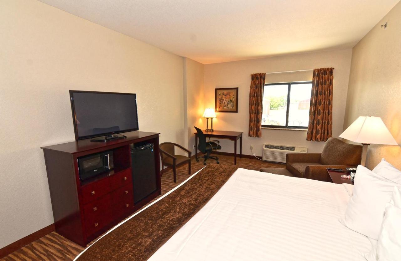 Cobblestone Inn & Suites - Clarion Экстерьер фото