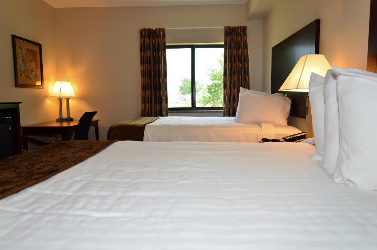 Cobblestone Inn & Suites - Clarion Экстерьер фото
