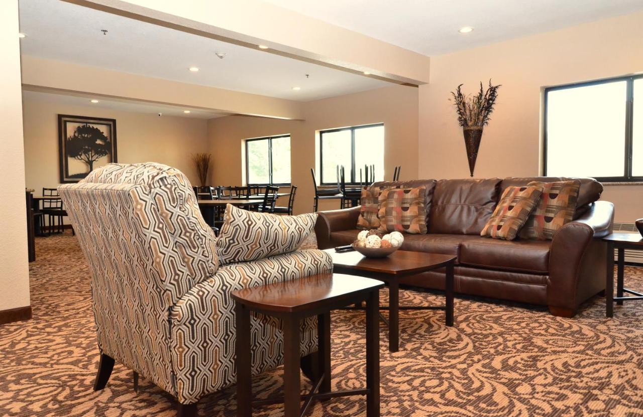 Cobblestone Inn & Suites - Clarion Экстерьер фото