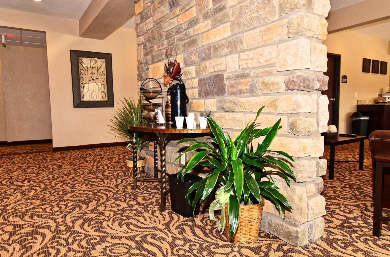 Cobblestone Inn & Suites - Clarion Экстерьер фото